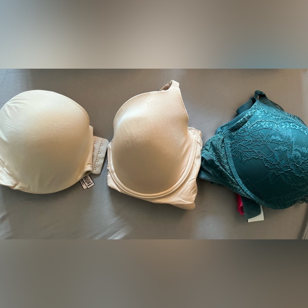 Three Victoria Secret and La Senza bras